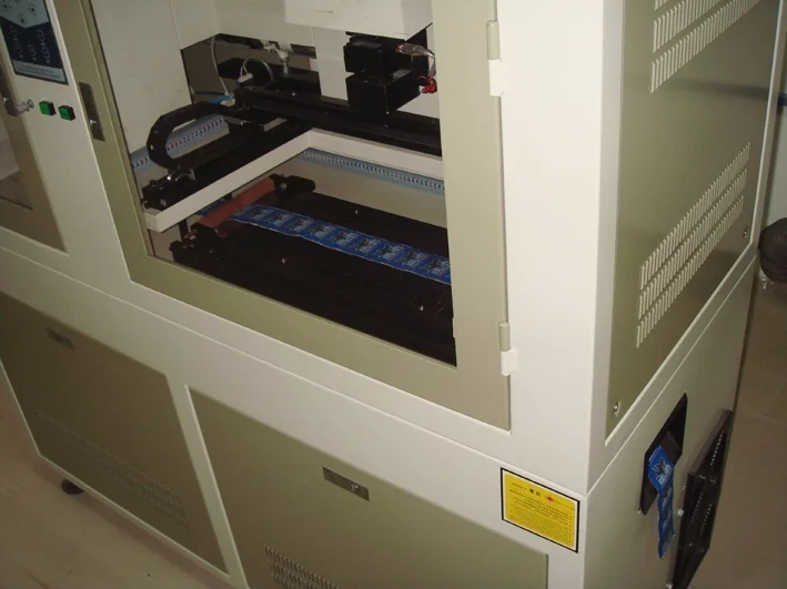 otomatik-lazer-etiket-kesim-makinesi-2