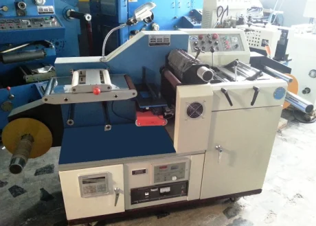 TEKSTİL ETİKET ULTRASONİK DİLİMLEME